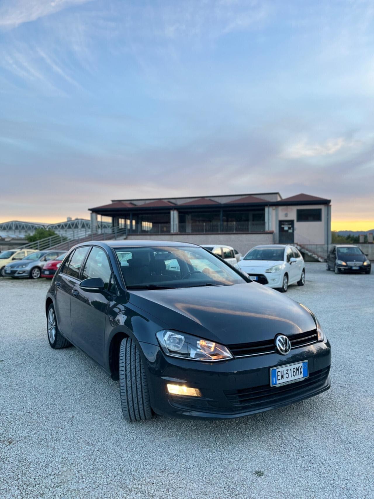 Volkswagen Golf 7 1.6 TDI DSG PERFETTA NEOPATENTATI