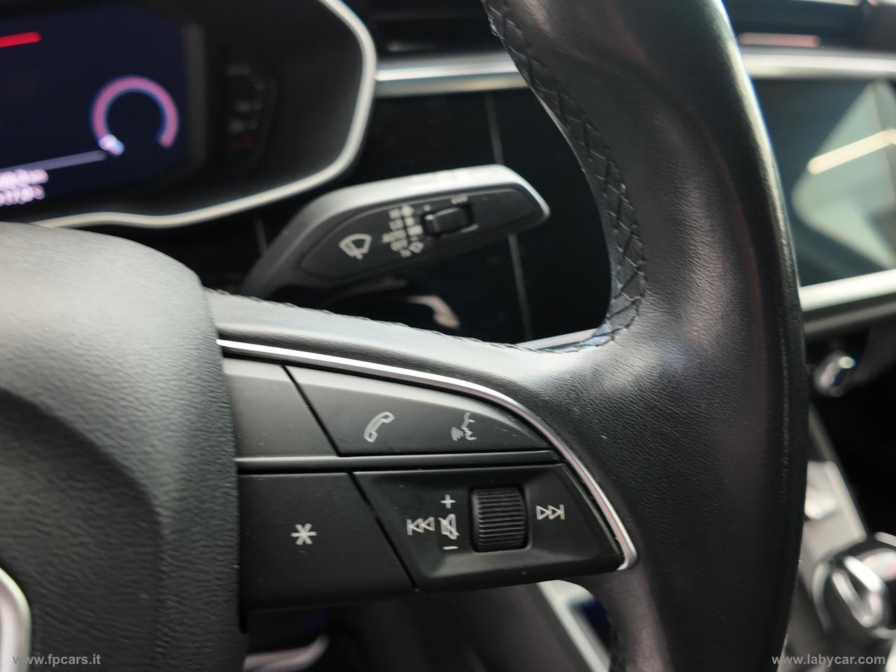 AUDI Q3 35 TDI S tronic S line edit. IDENTITY BLACK