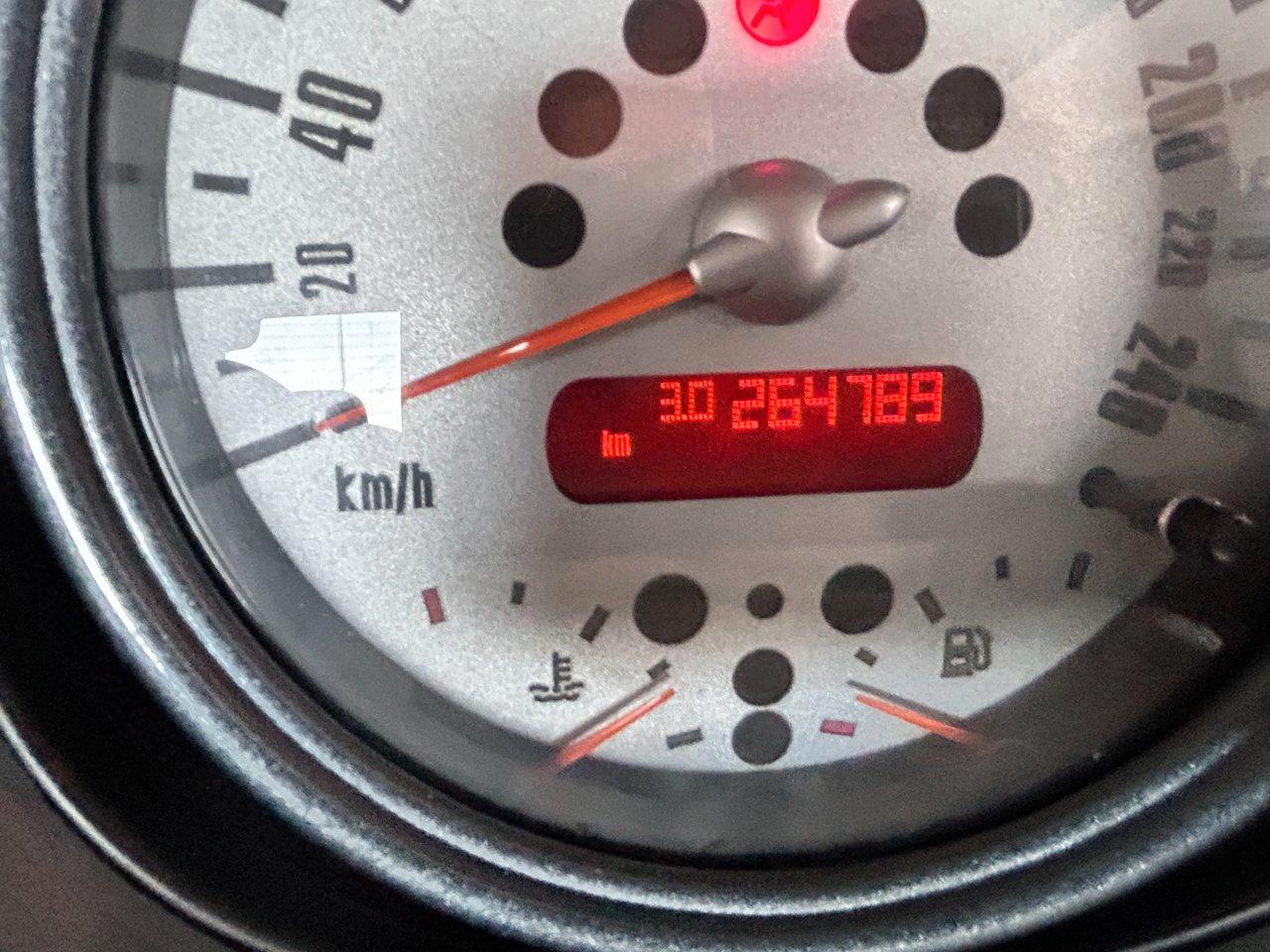 Mini 3 Porte One 1.6 c/clima