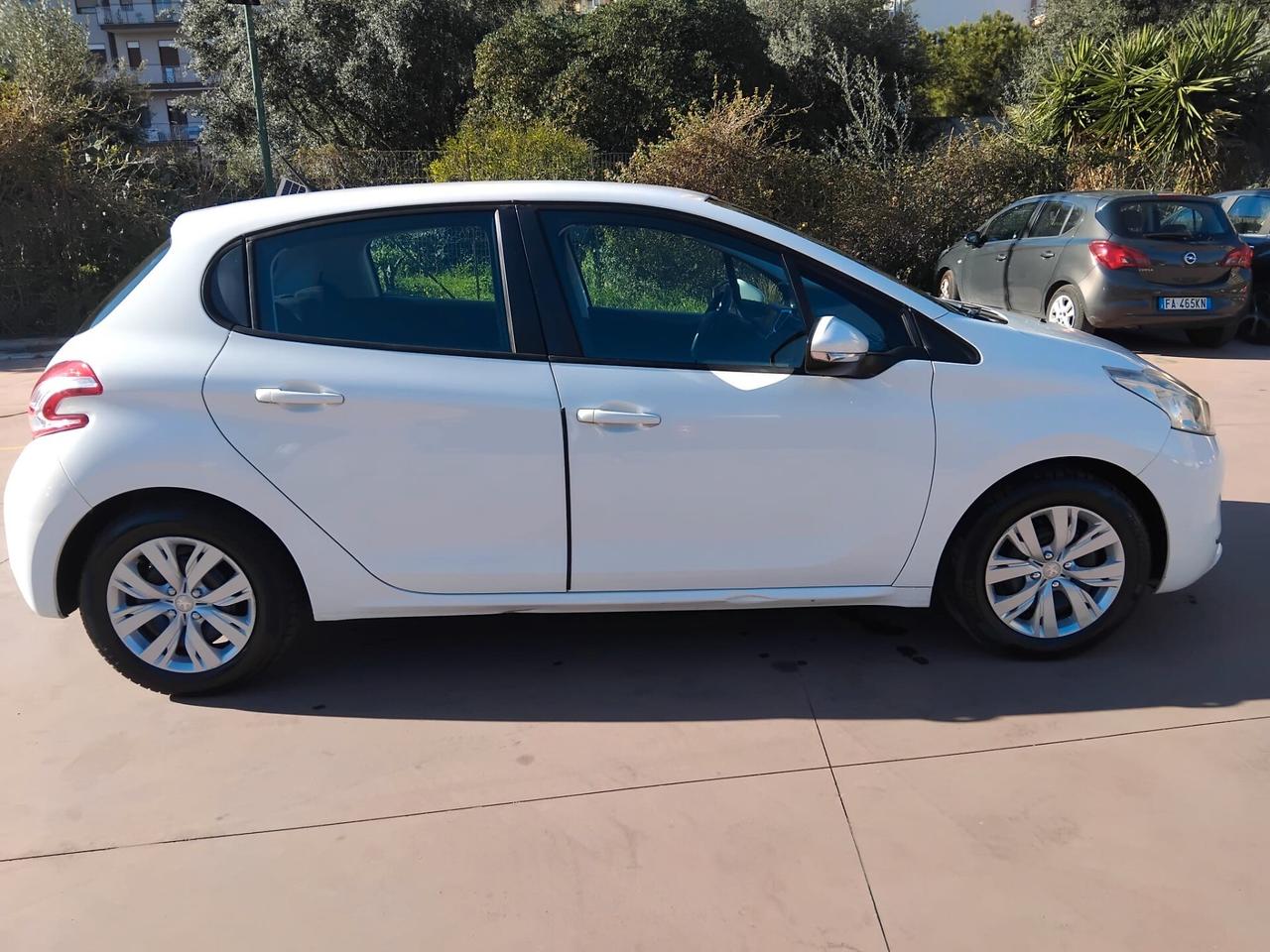 PEUGEOT 208 1.2 ACTIVE 12 MESI DI GARANZIA