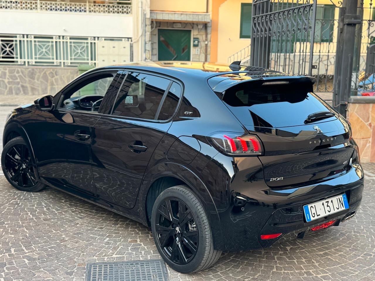 Peugeot 208 GT 1.2 EAT8 130 CV