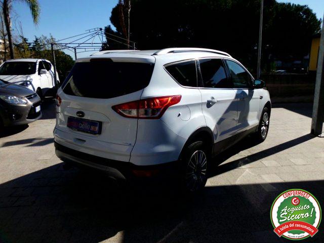 FORD Kuga 2.0 TDCI 140 CV 4WD Powershift Business