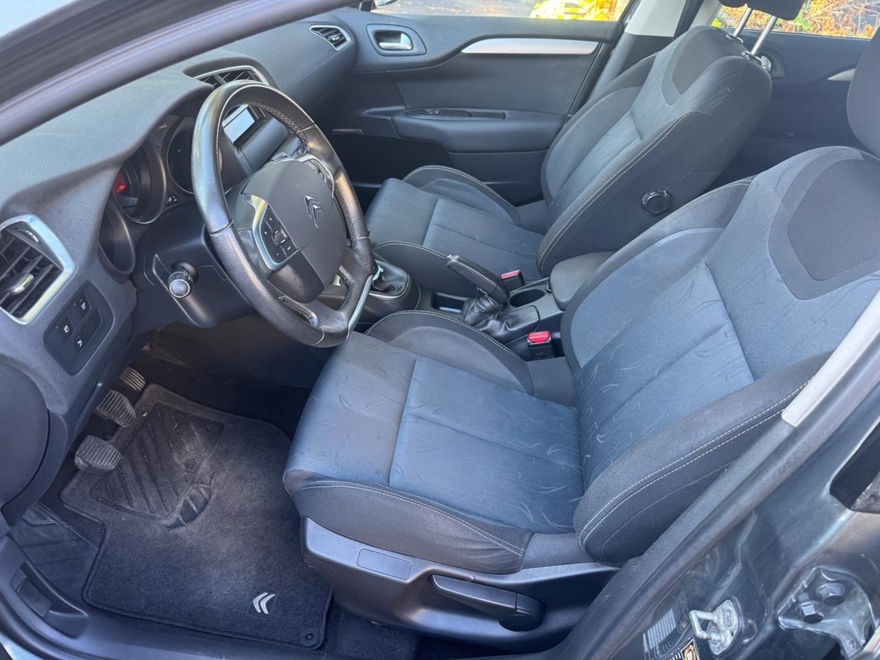 Citroen C4 1.6 benzina neopaten garanzia 12 mesi