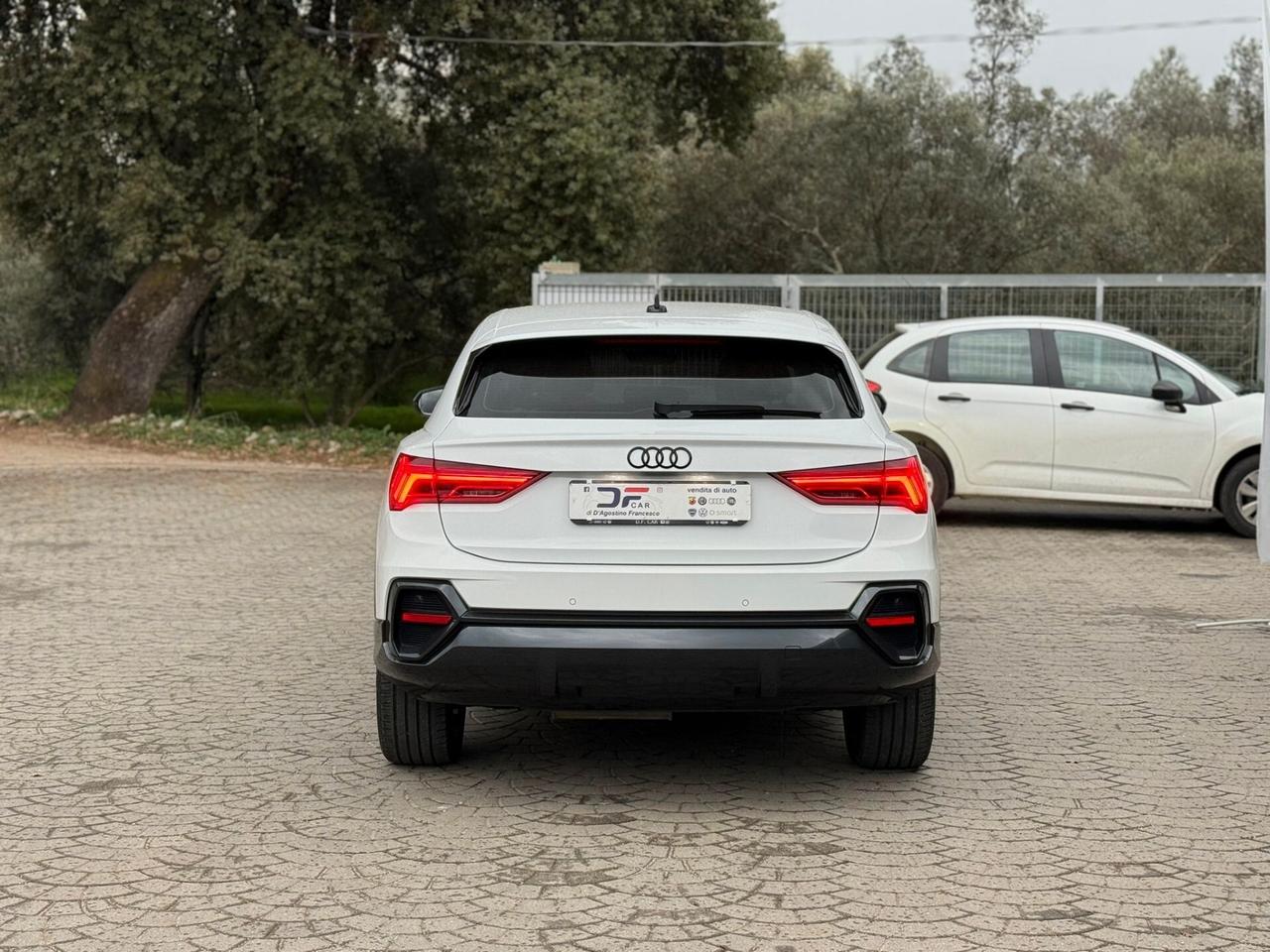 Audi Q3 35 TDI quattro Business
