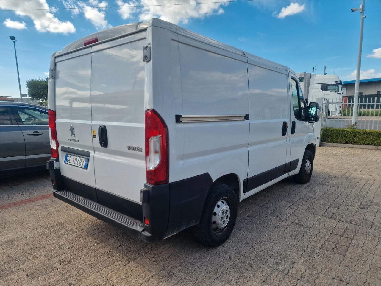 Peugeot BOXER L1 H1 3posti 2022