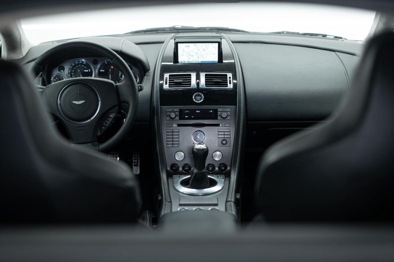 Aston Martin V8 Vantage Coupé--MANUALE--