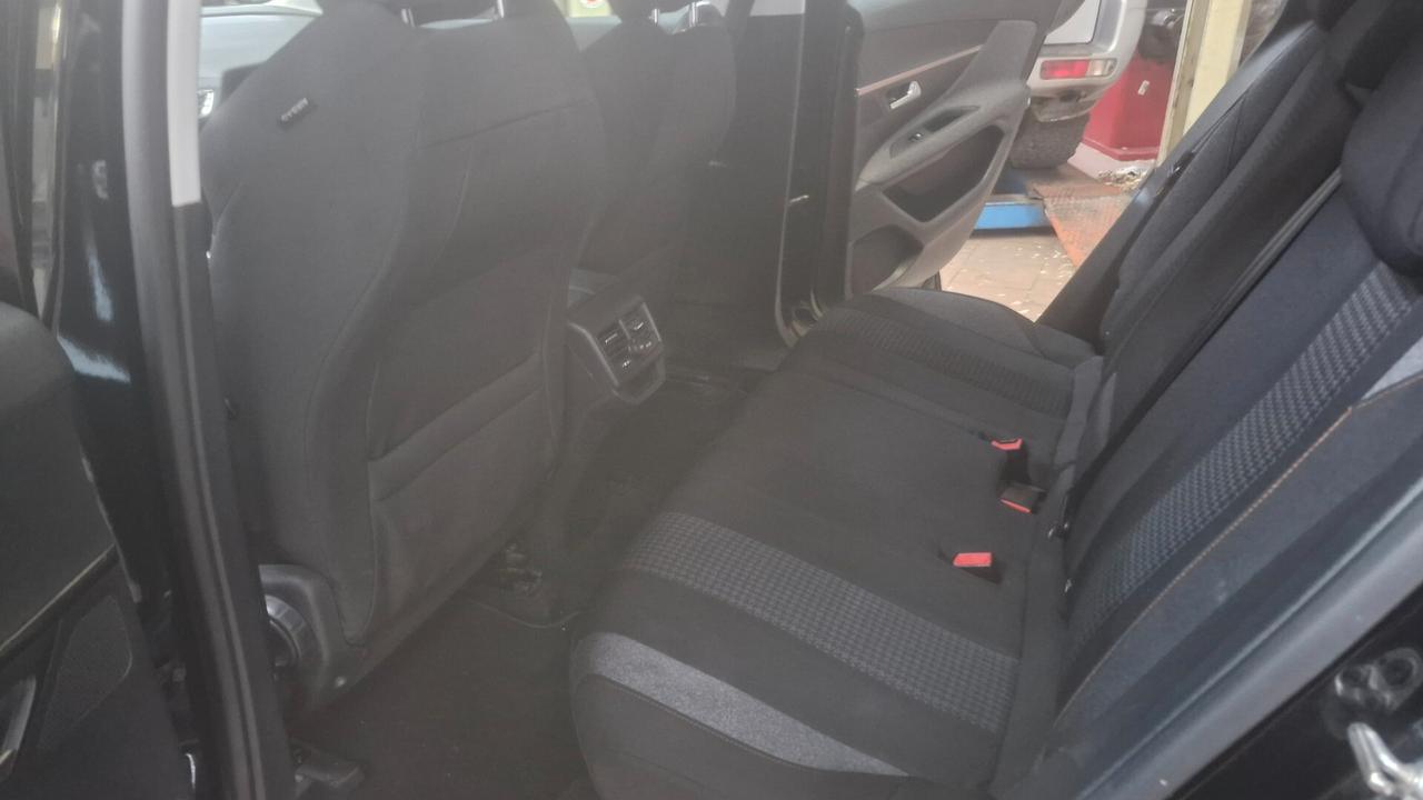 Peugeot 3008 BlueHDi 130 S&S Allure