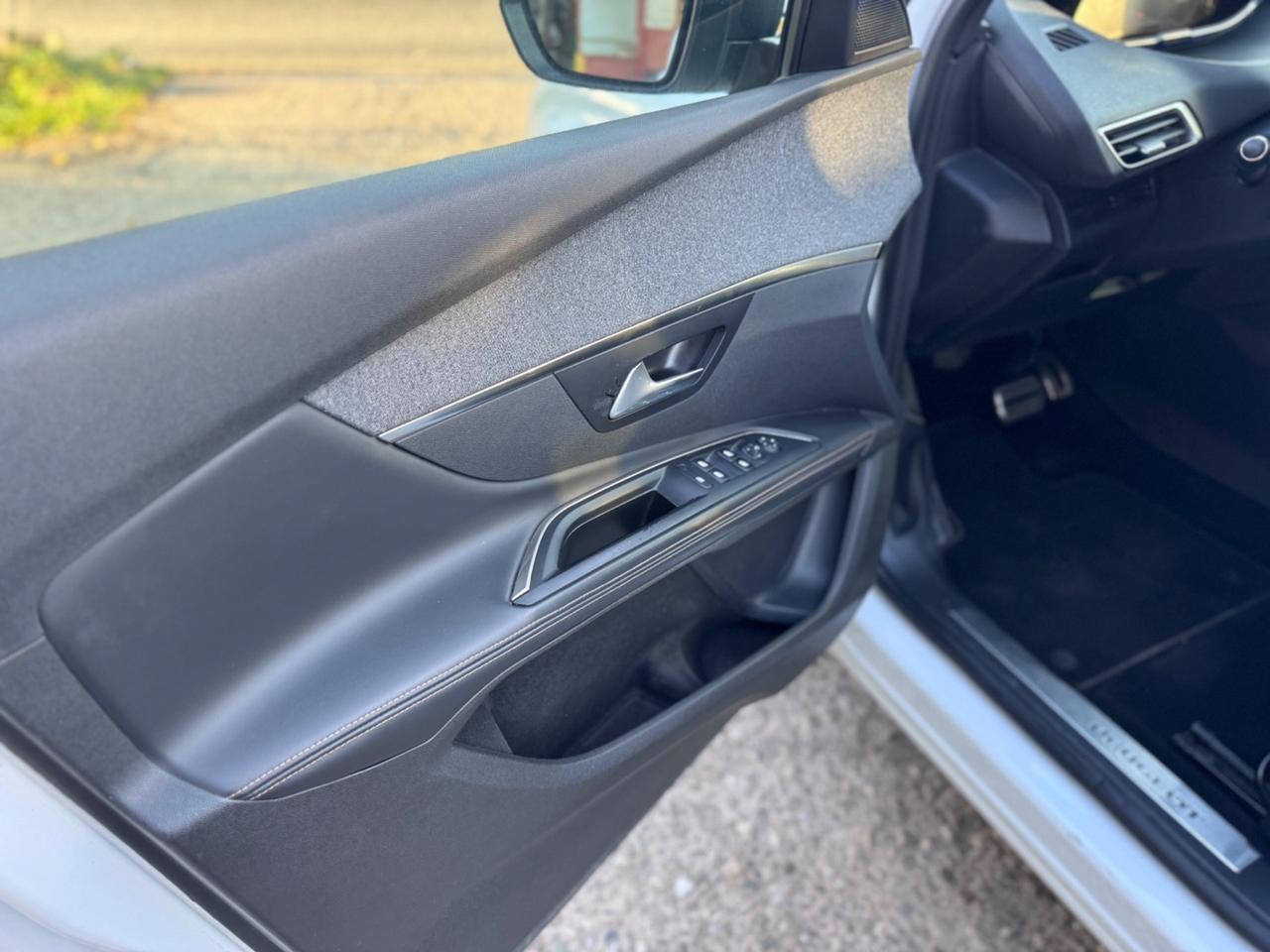 Peugeot 5008 BlueHDi 120 S&S GT Line 7 POSTI