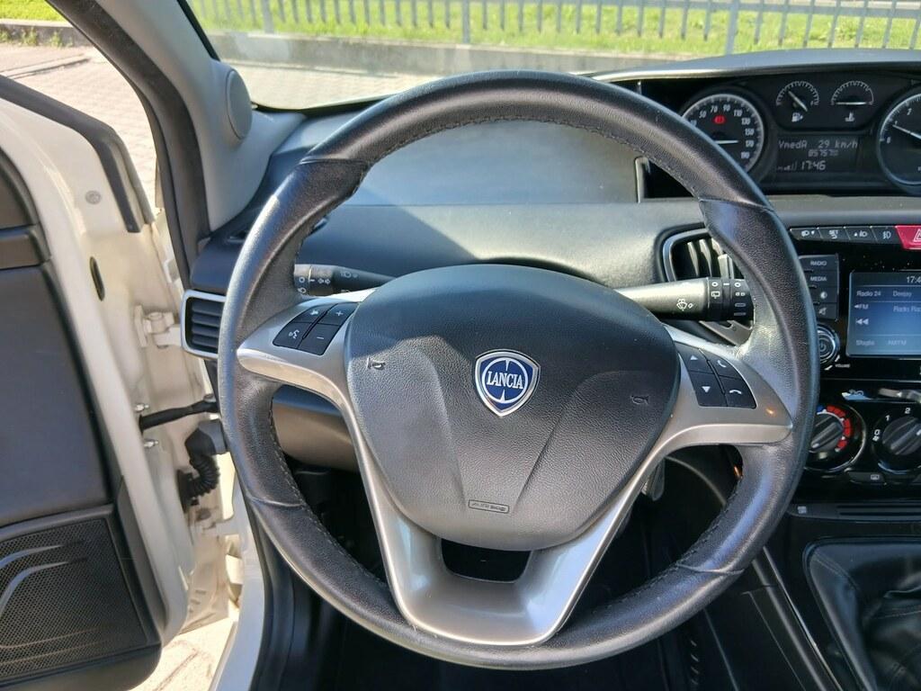 Lancia Ypsilon 5 Porte 1.2 Ecochic Black and Noir