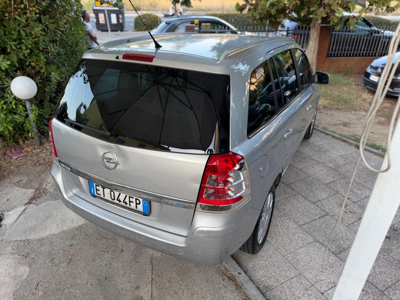 Opel Zafira 1.6 16V ecoM 150CV Turbo One