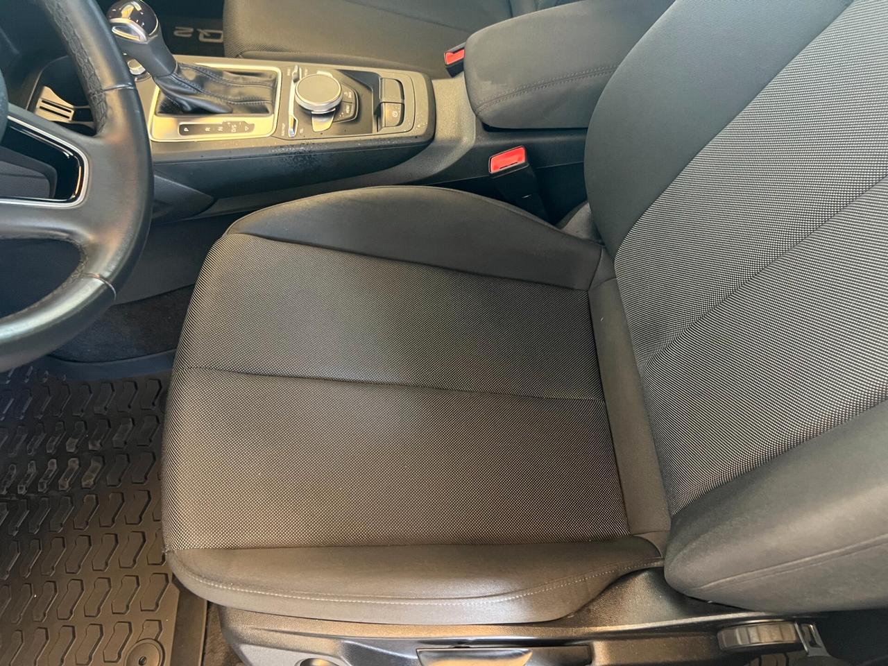 Audi Q2 30 TDI S tronic Business ok neopatentati unico proprietario TAGLIANDATA AUDI