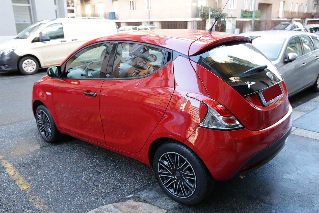 Lancia Ypsilon 1.2 69 CV 5 porte S&S Elefantino Blu