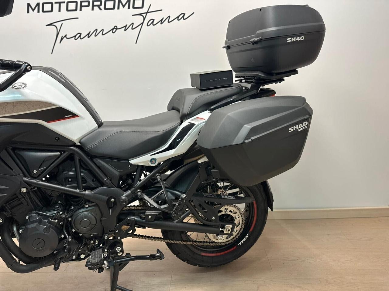 BENELLI TRK 502 X TRK502X + SET 3 VALIGE 2024