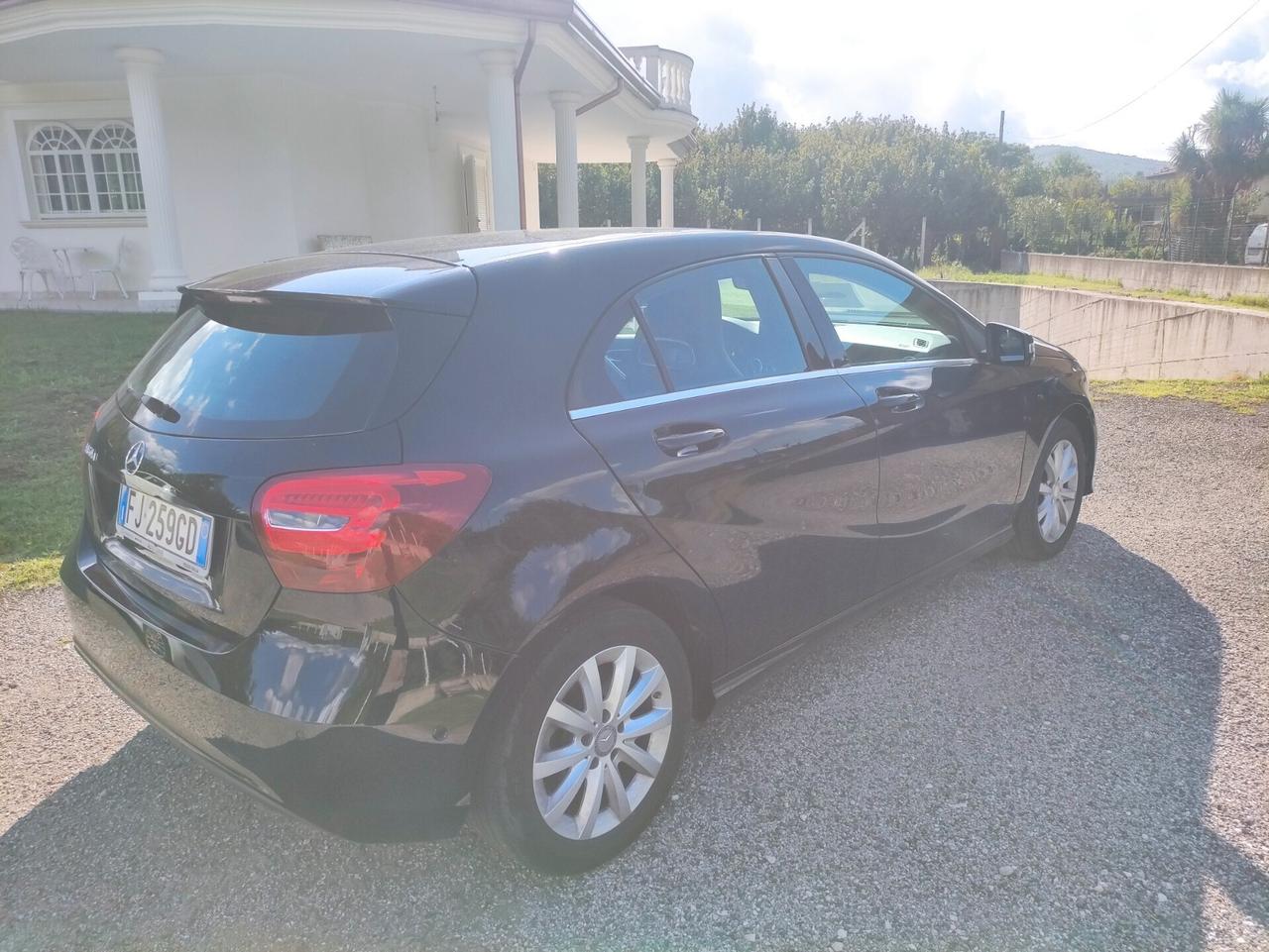 Mercedes-benz A 160 d 90 CV per neopatentati ( cambio automatico)