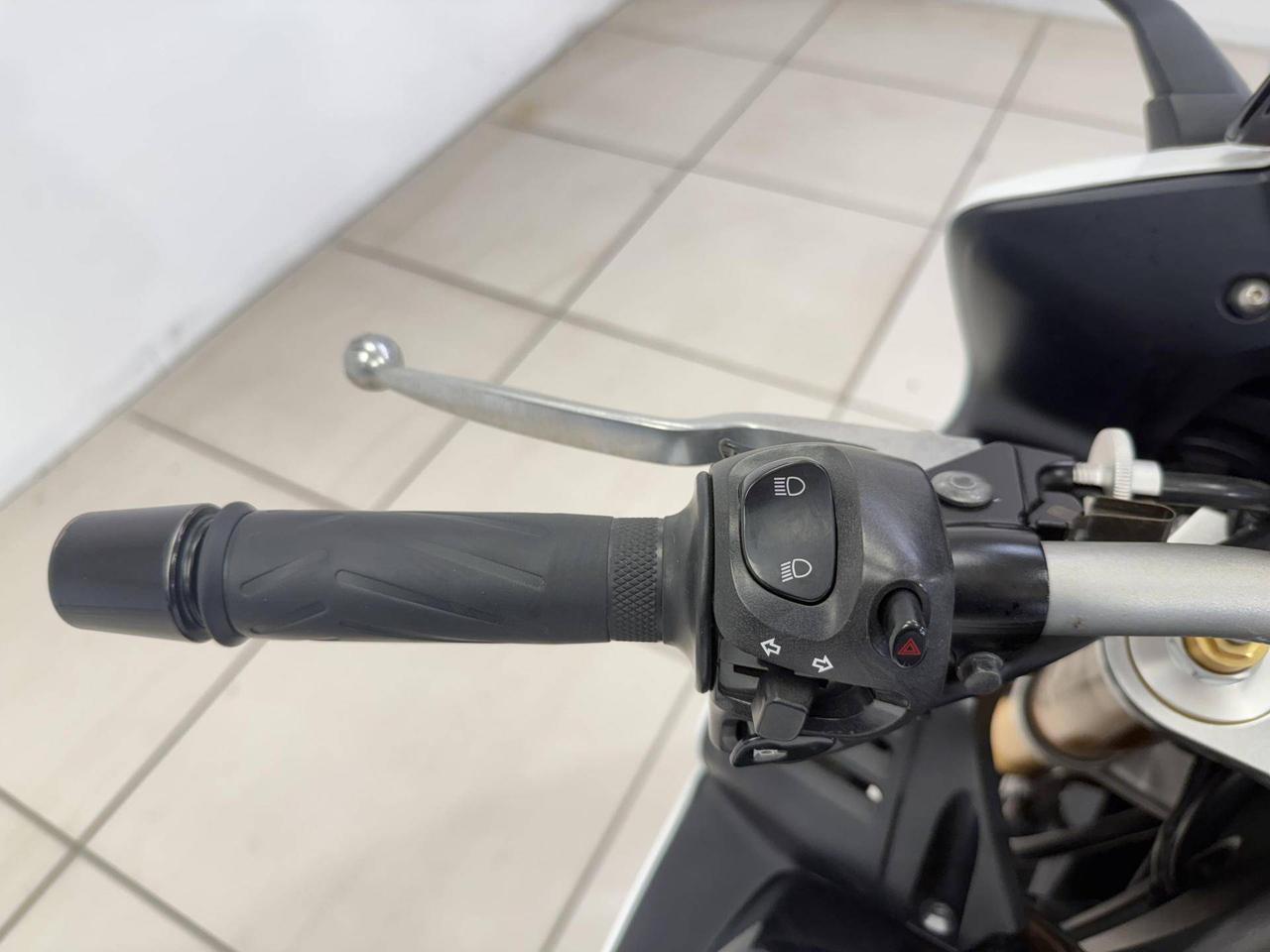 YAMAHA FZ1 1000 Fazer