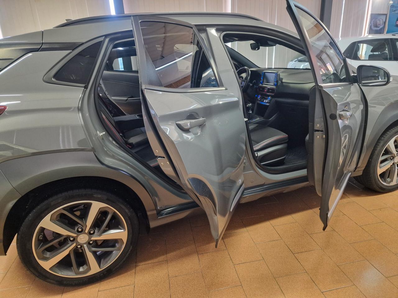 Hyundai Kona 1.6 CRDI 115 CV Exellence, 149 mila chilometri ok neopatentati