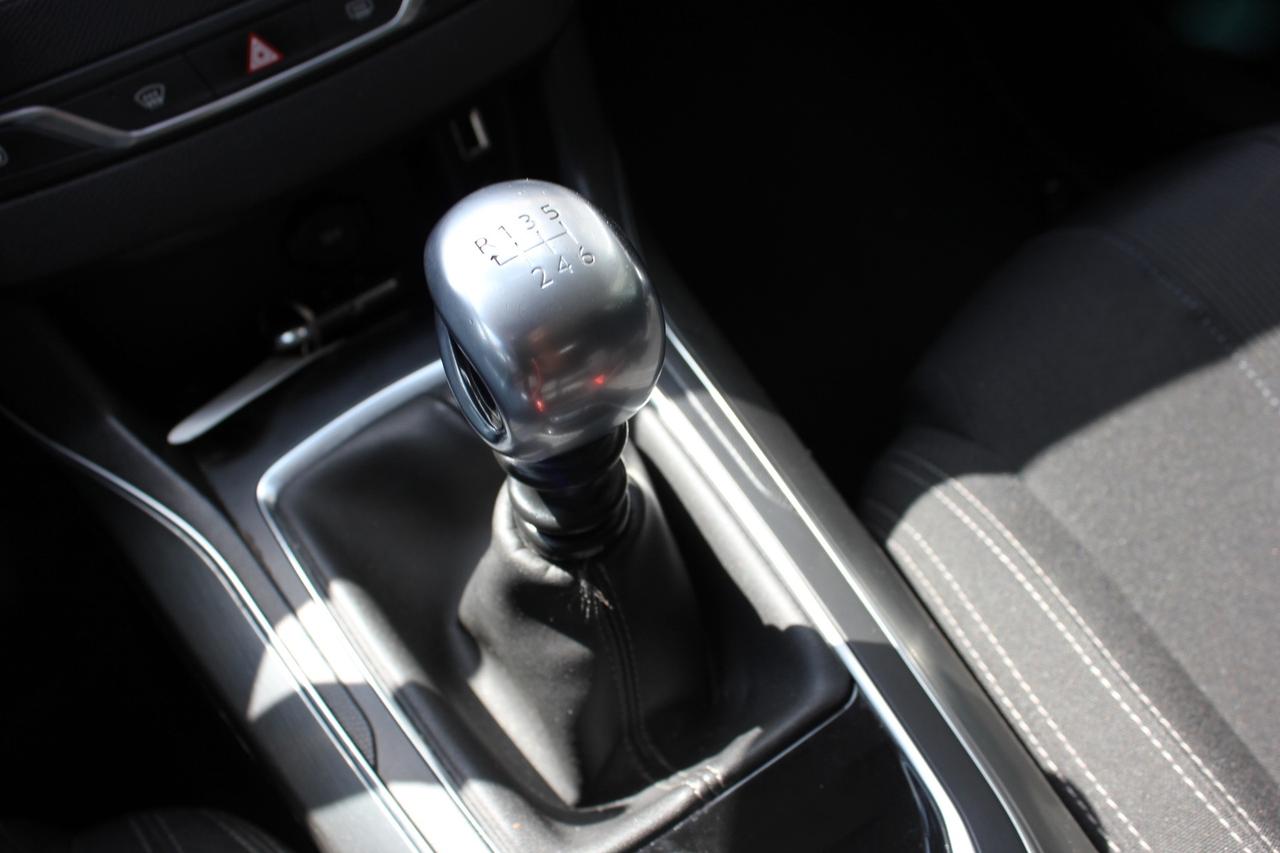 Peugeot 308 1.6 e-HDi 115 CV Allure