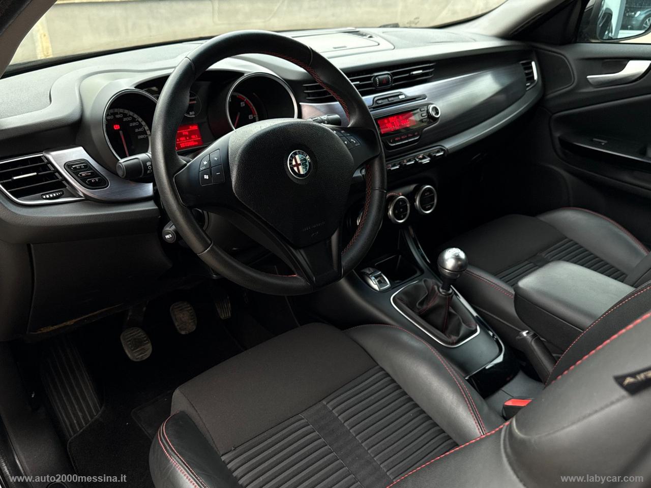 ALFA ROMEO Giulietta 1.6 JTDm-2 105 CV Distinctive