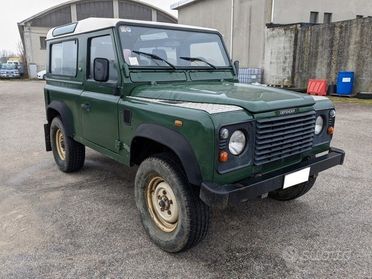 Land Rover Defender 90 2.5 Td5 122CV 4x4