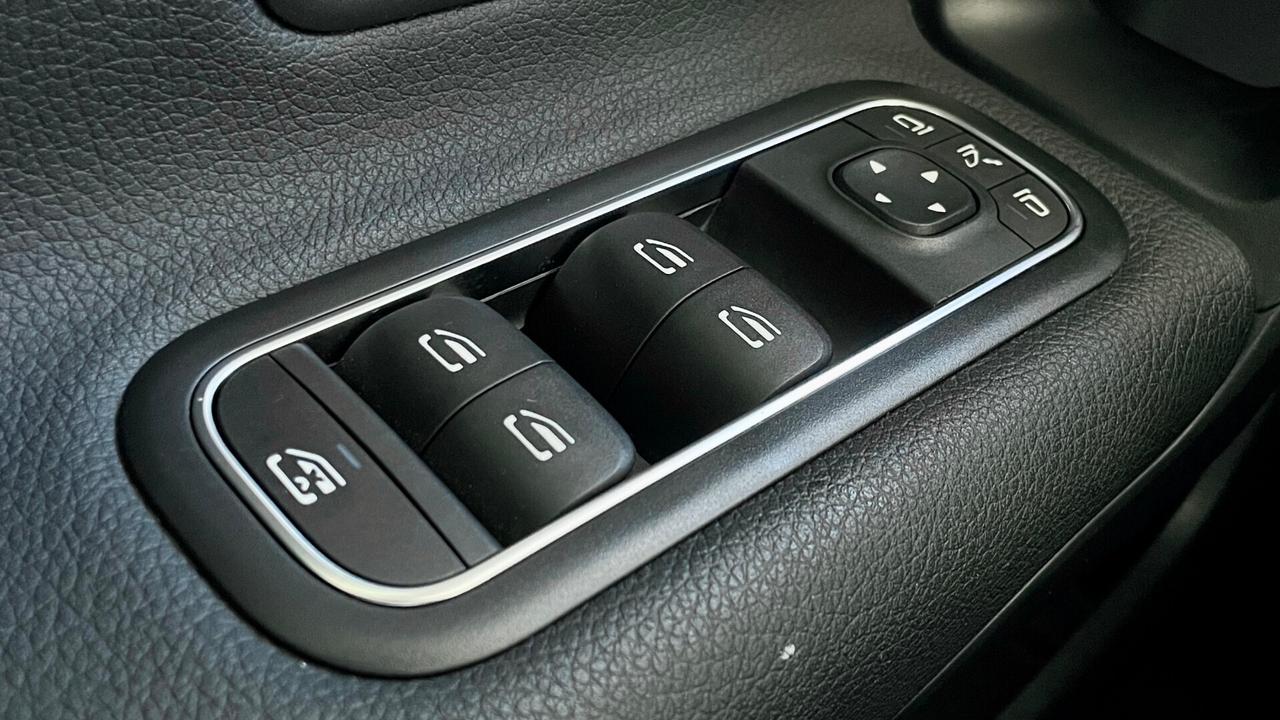 MERCEDES-BENZ CLASSE A180 2.0 PREMIUM 116 CV - FULL LED, VIRTUAL COCKPIT, NEOPATENTATI