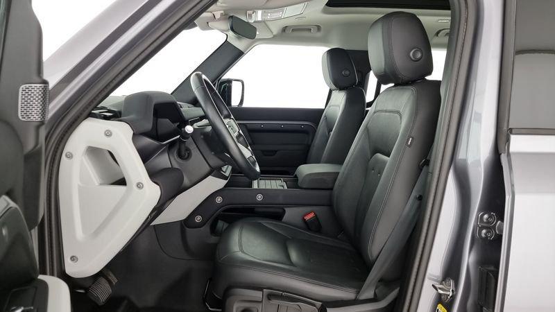 Land Rover Defender 110 3.0D I6 200 CV AWD Auto S