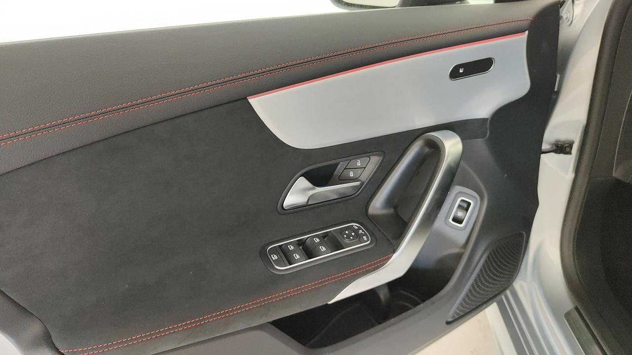 Mercedes-Benz CLA 200 d Automatic Coupe'