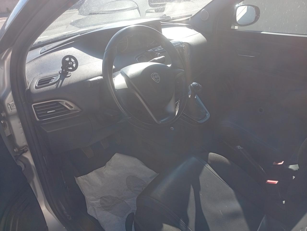 Lancia Ypsilon 1.3 MJT 16V 95 CV 5 porte S&S Platinum