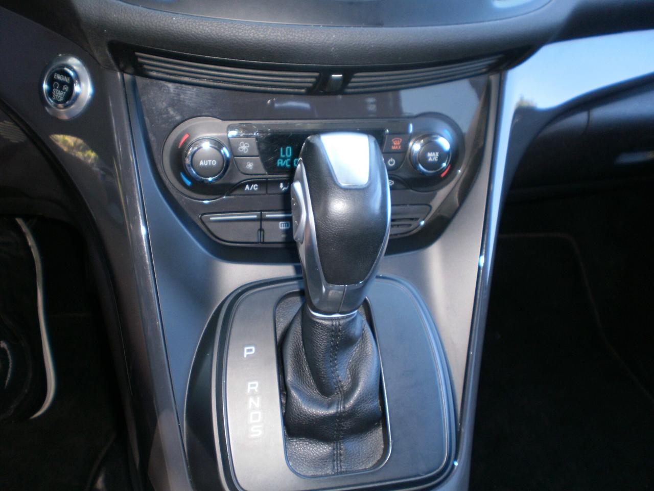 Ford Kuga 2.0 TDCI 140 CV 4WD Titanium