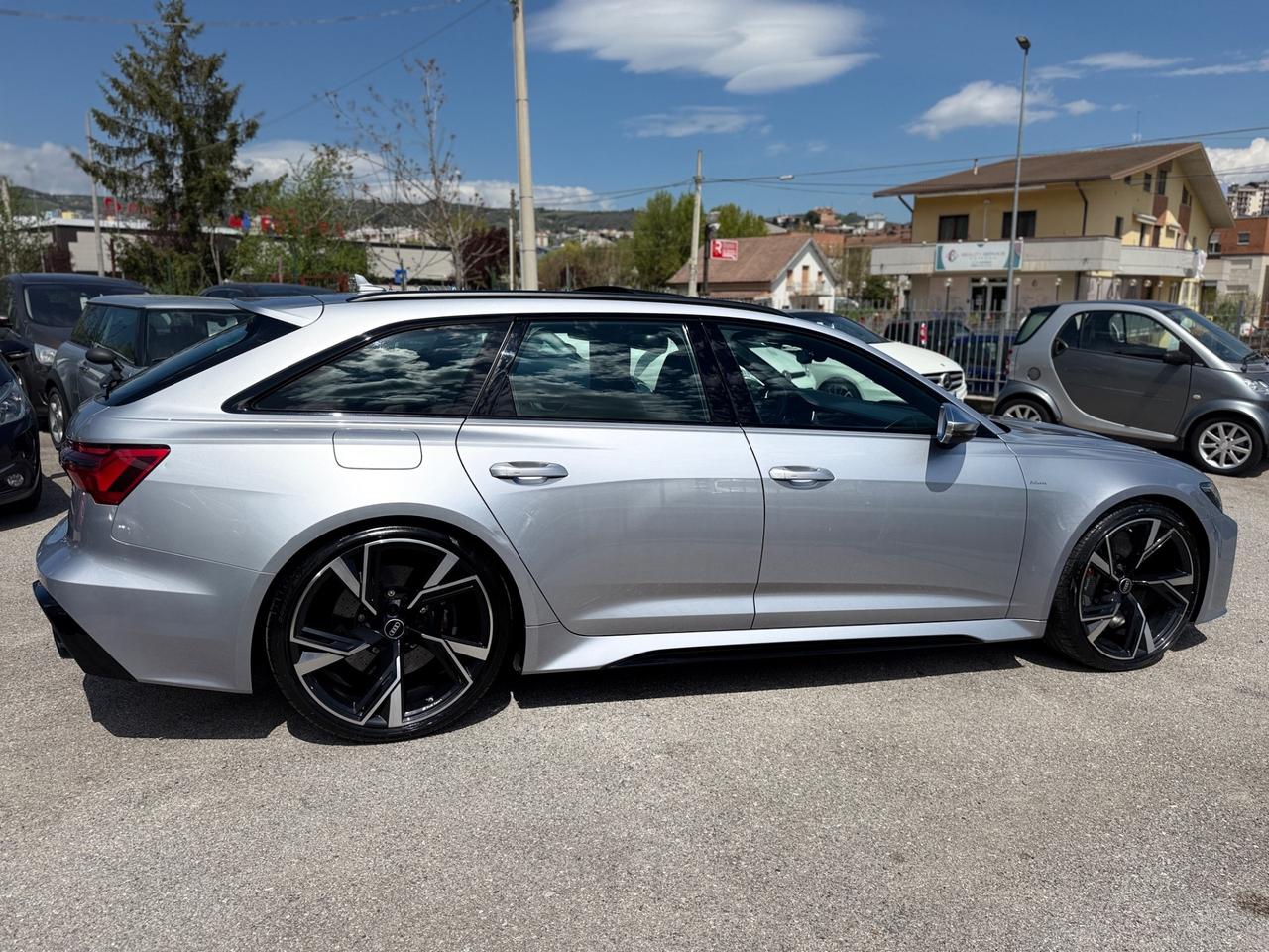 Audi RS6 Avant 4.0 TFSI V8 quattro tiptronic