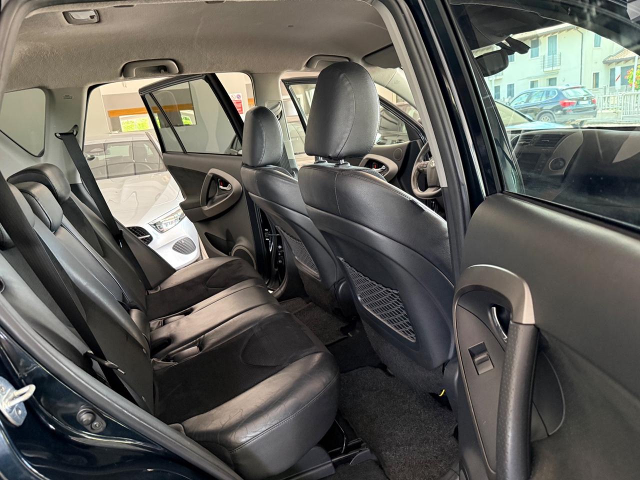 Toyota RAV 4 RAV4 Crossover 2.2 D-Cat A/T 150 CV Executive