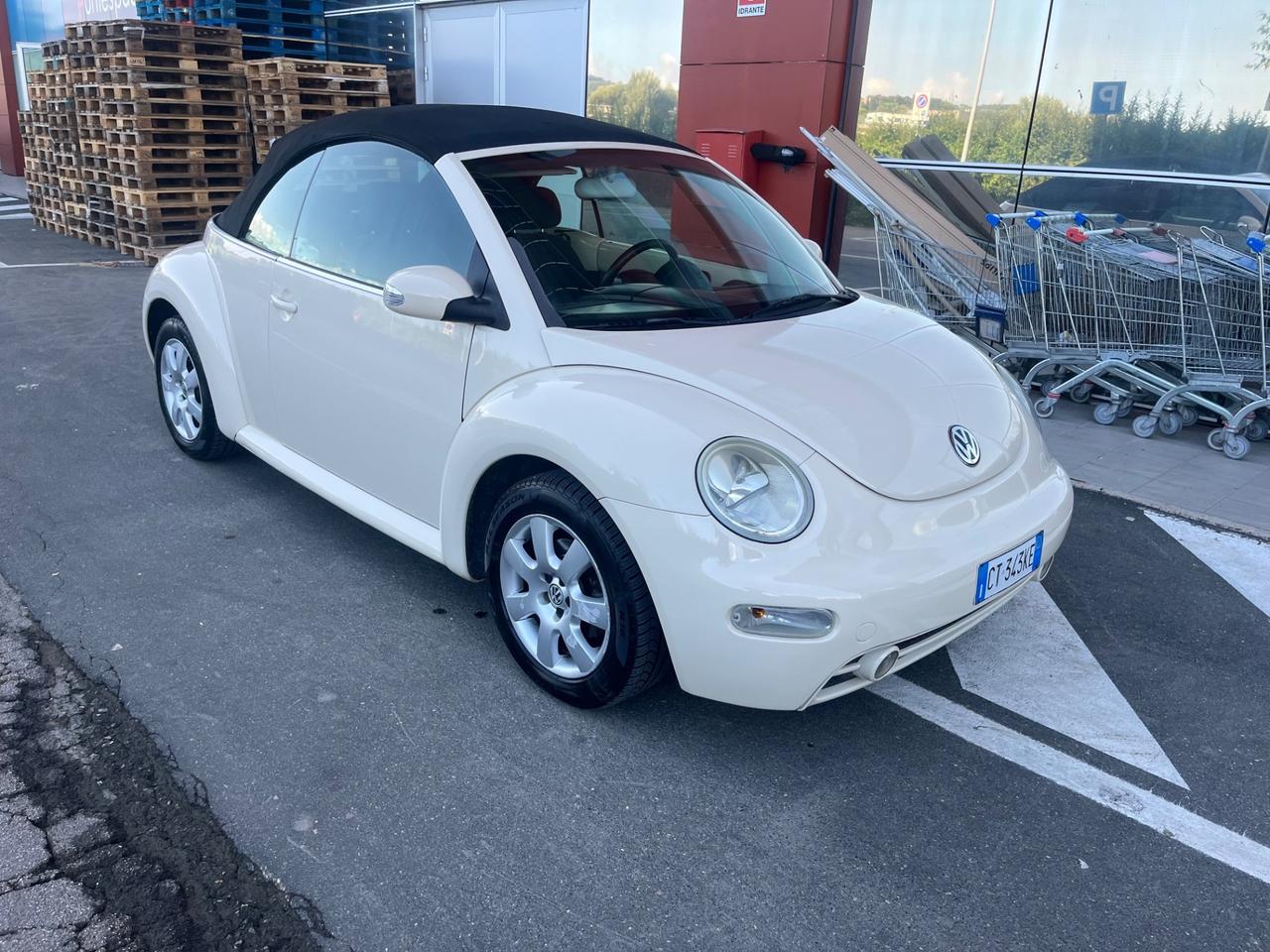 Volkswagen New Beetle 1.6 Cabrio 135.000 KM