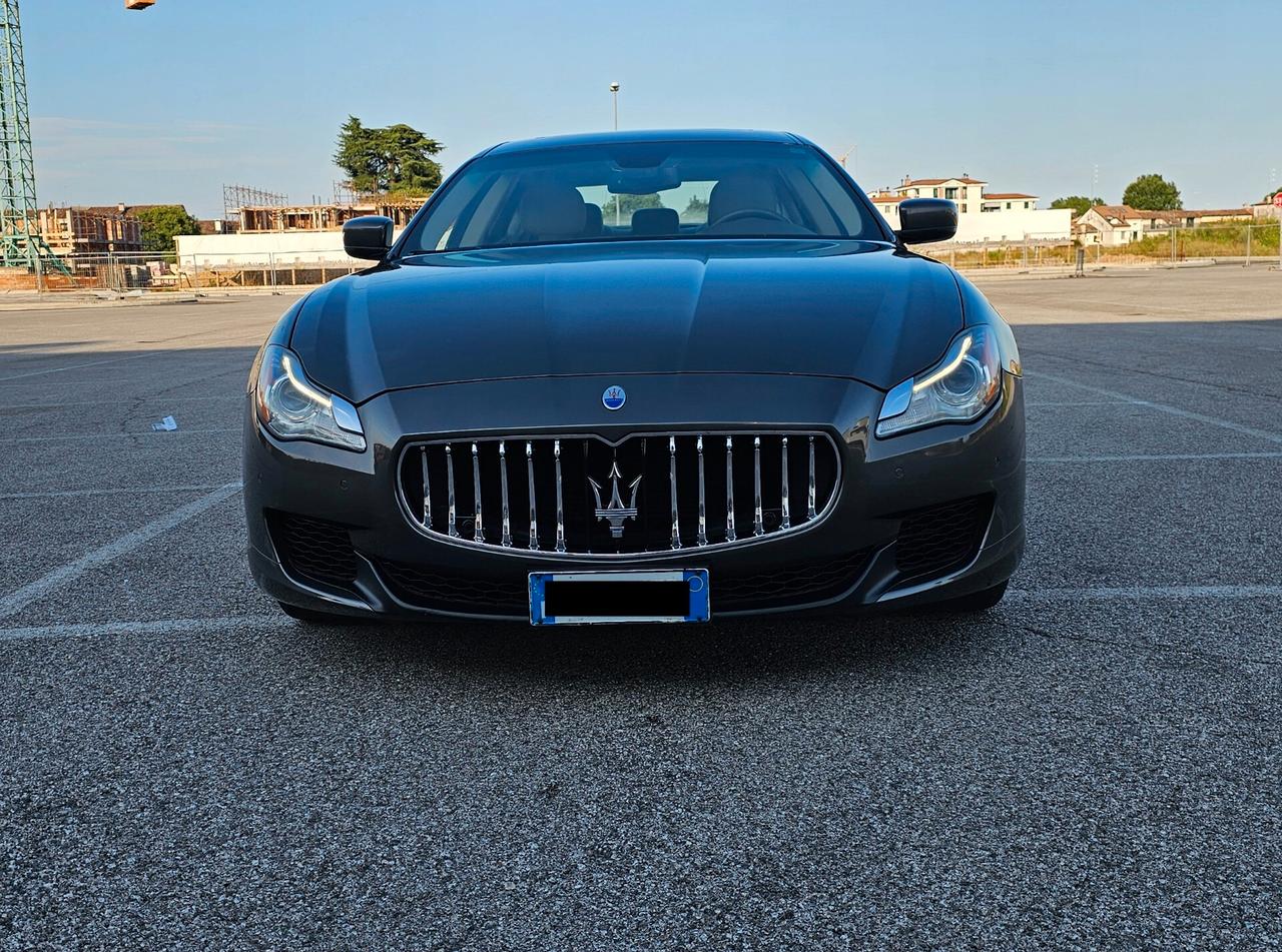 Maserati Quattroporte v6