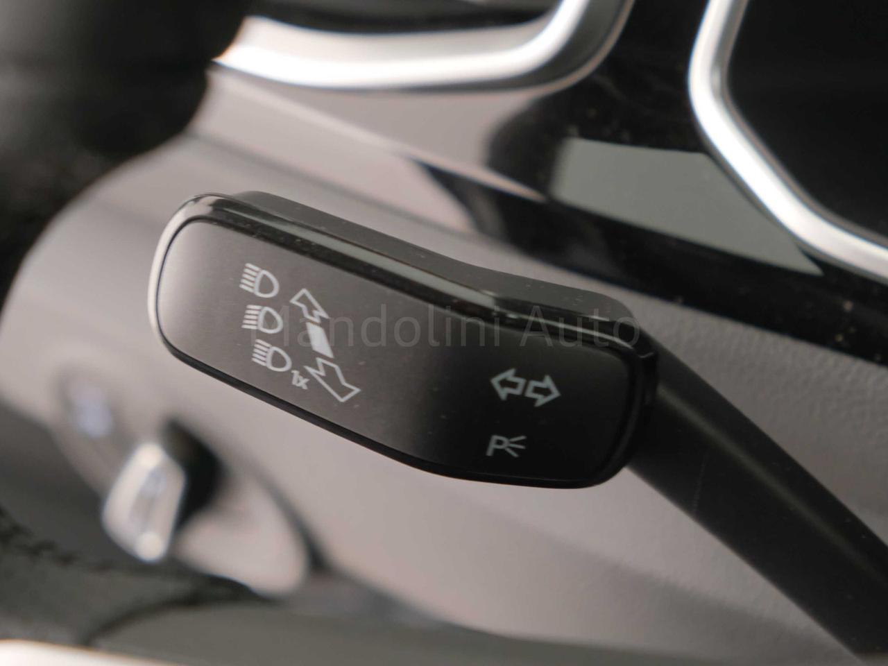 Volkswagen T-Roc 1.0 tsi 115cv r line