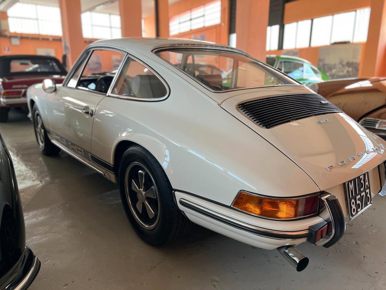 Porsche 911 Targa 2.4T Restauro totale TRATTATIVA RISERVATA