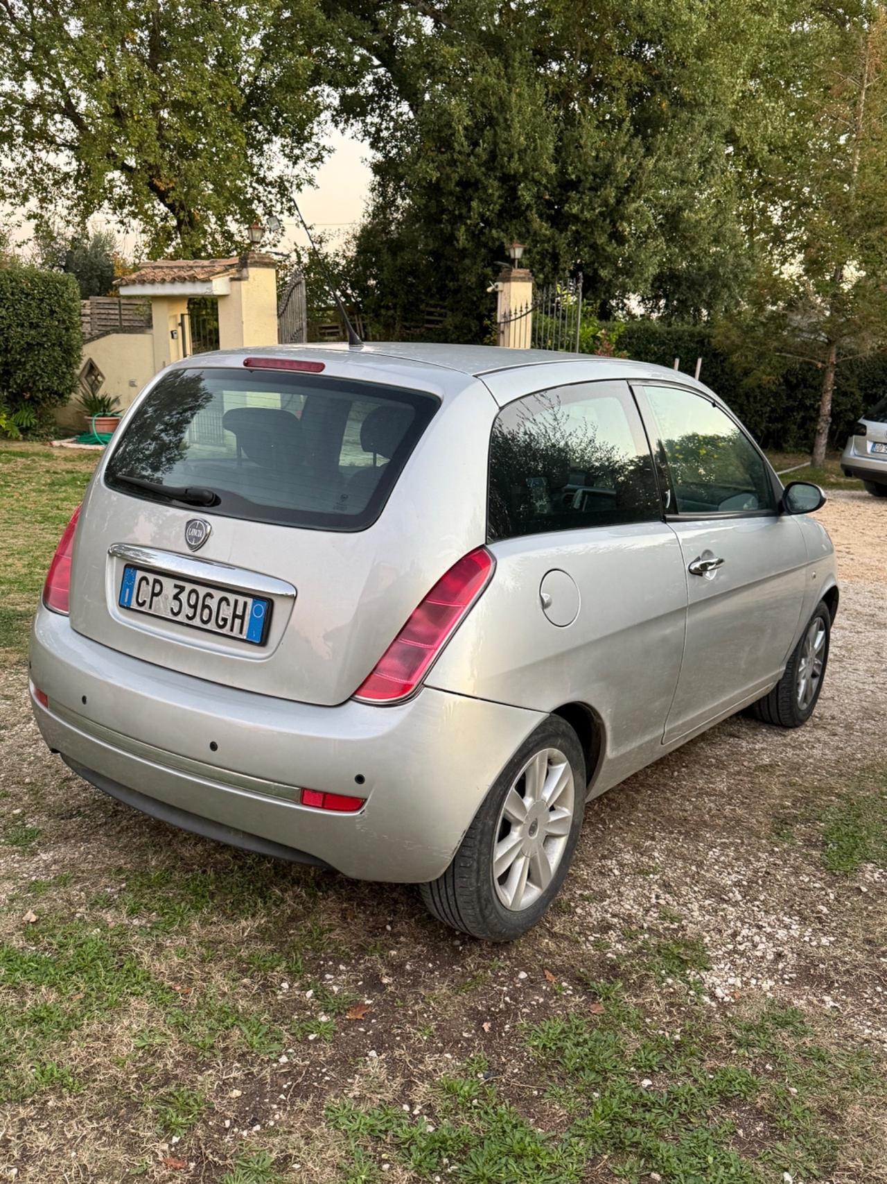 Lancia Ypsilon 1.3 Multijet 16V Argento
