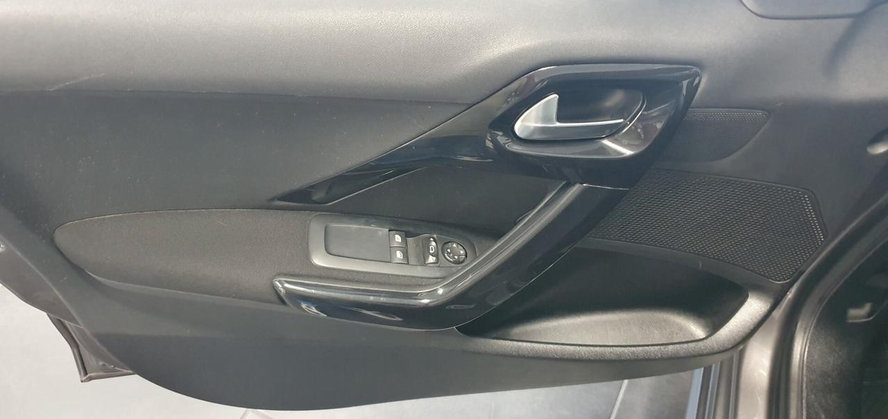 Peugeot 208 PureTech 82 5 porte Active