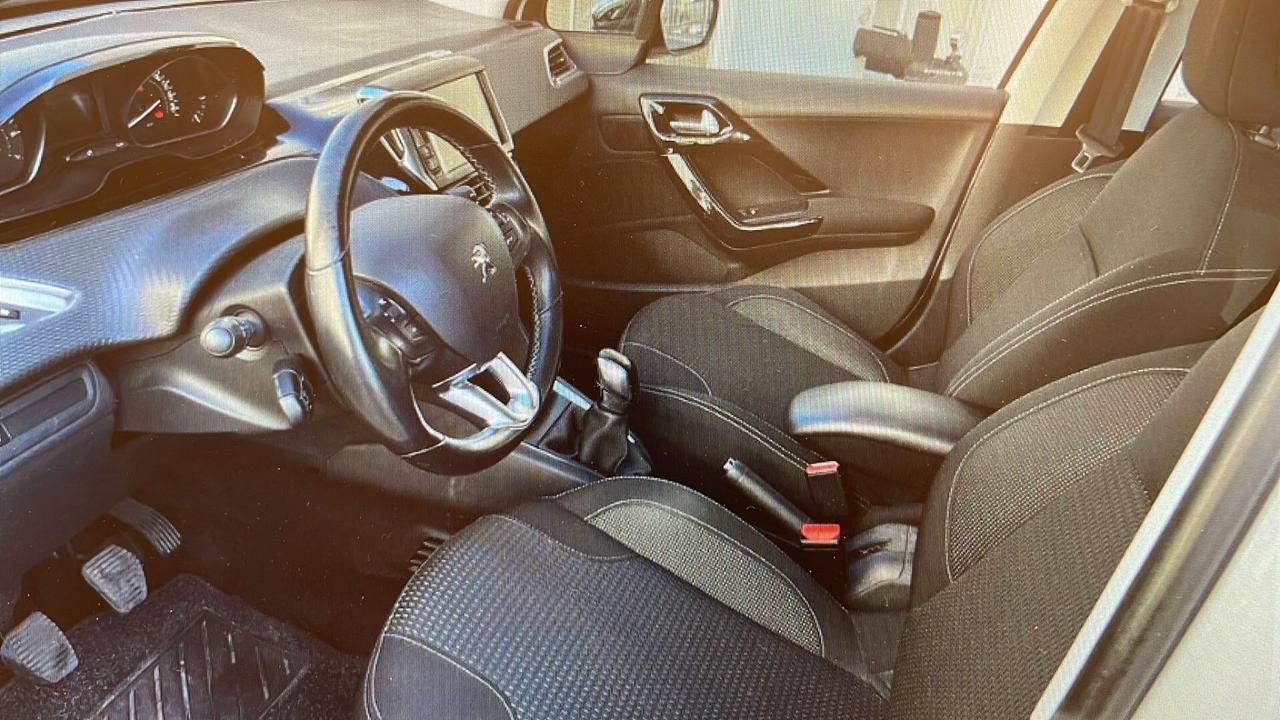 Peugeot 208 PureTech 82 Stop&Start 5 porte Allure