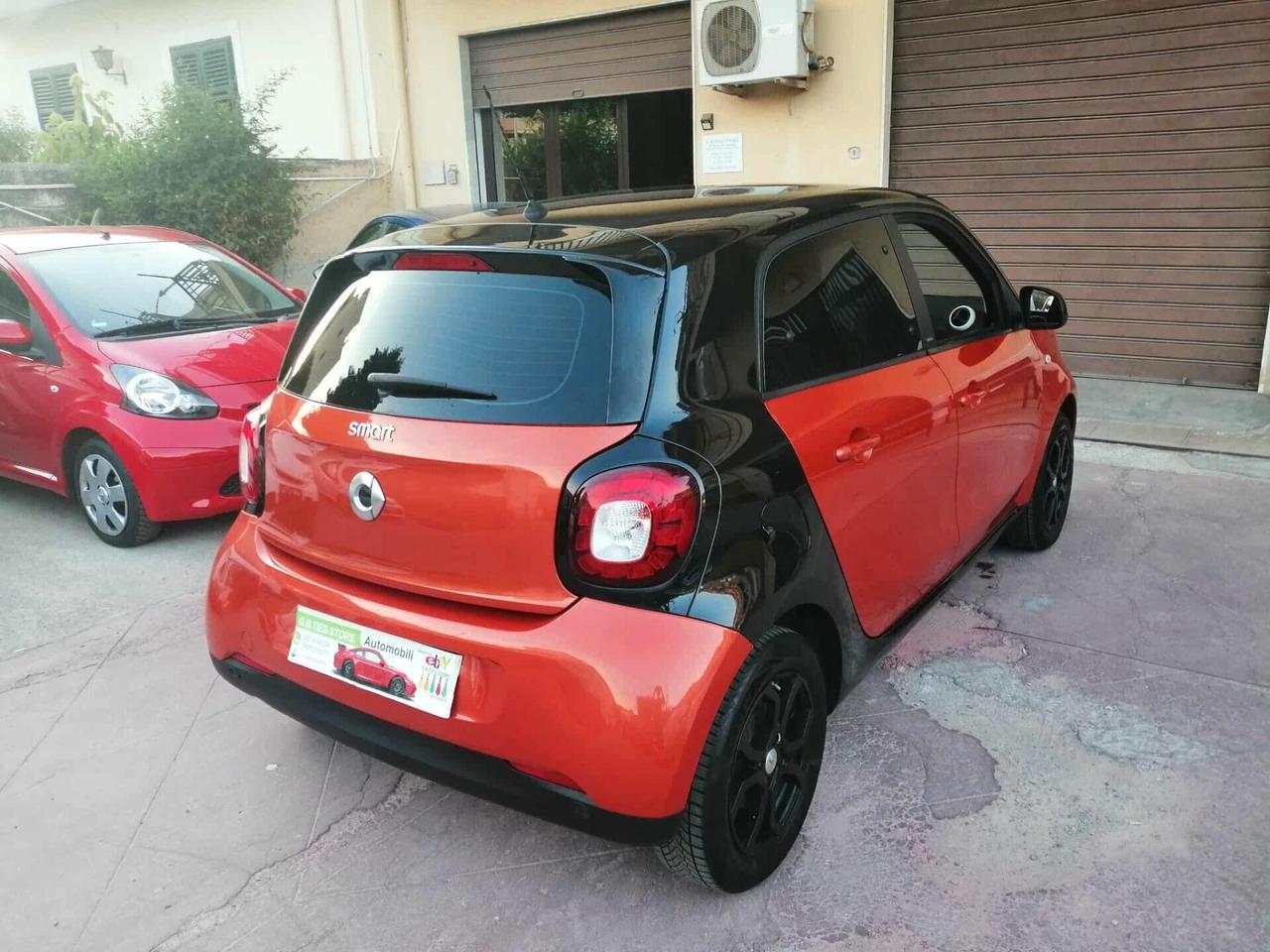 SMART FORFOUR 2015 PASSION 1.0 71CV MANUALE