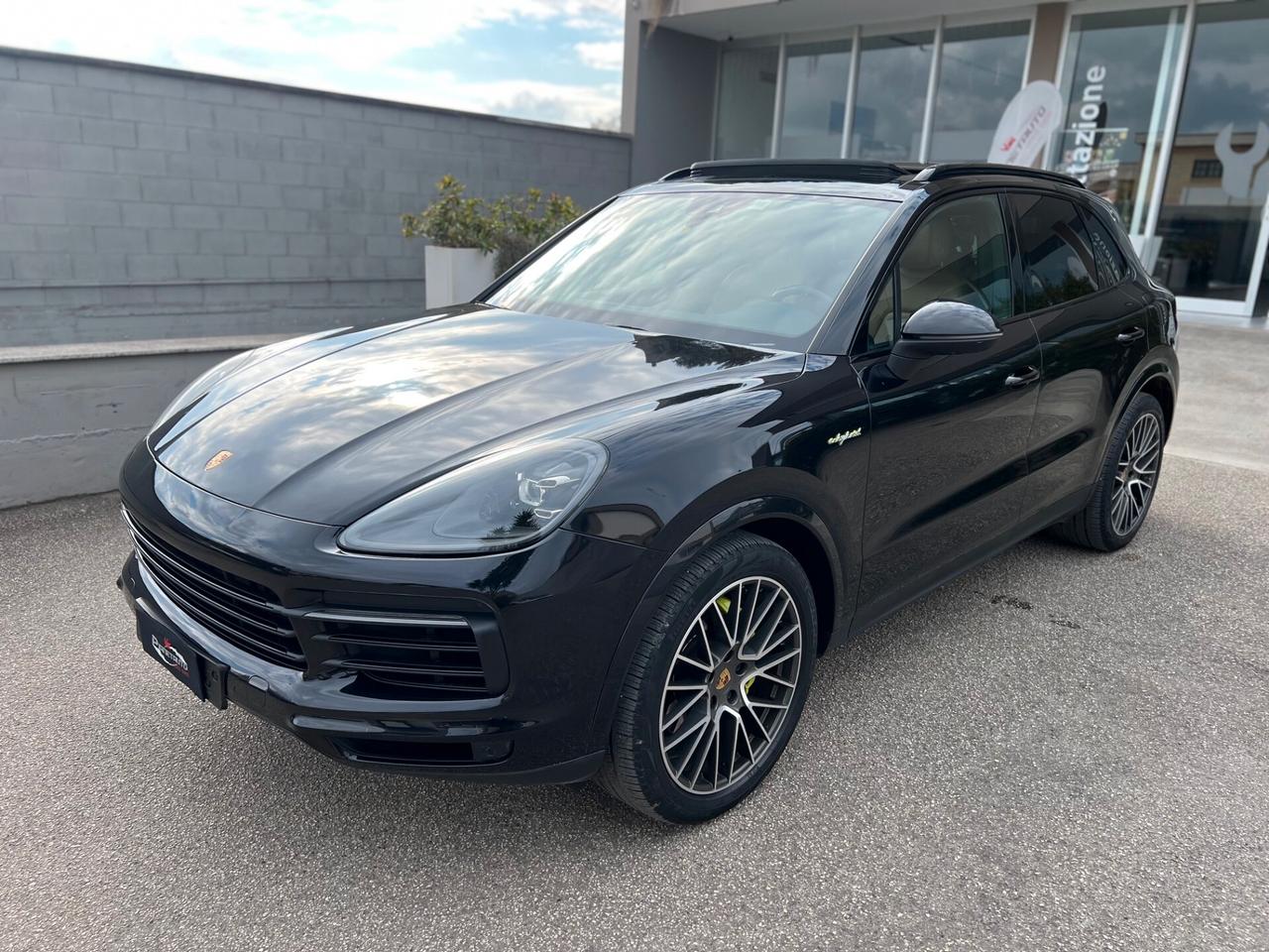 Porsche Cayenne 3.0 e-hybrid tiptronic PASM/TETTO/LED/PELLE PERF.