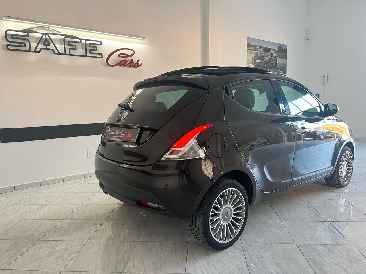 Lancia Ypsilon 1.3 MJT 16V 95 CV 5 portePlatinum