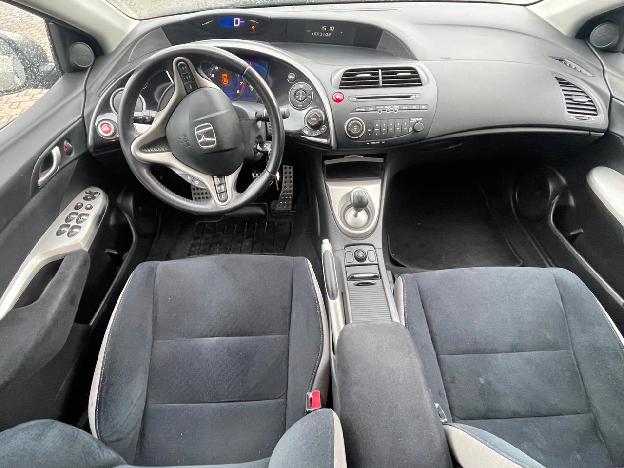 Honda Civic 1.8 i-VTEC 5p. Executive i-P