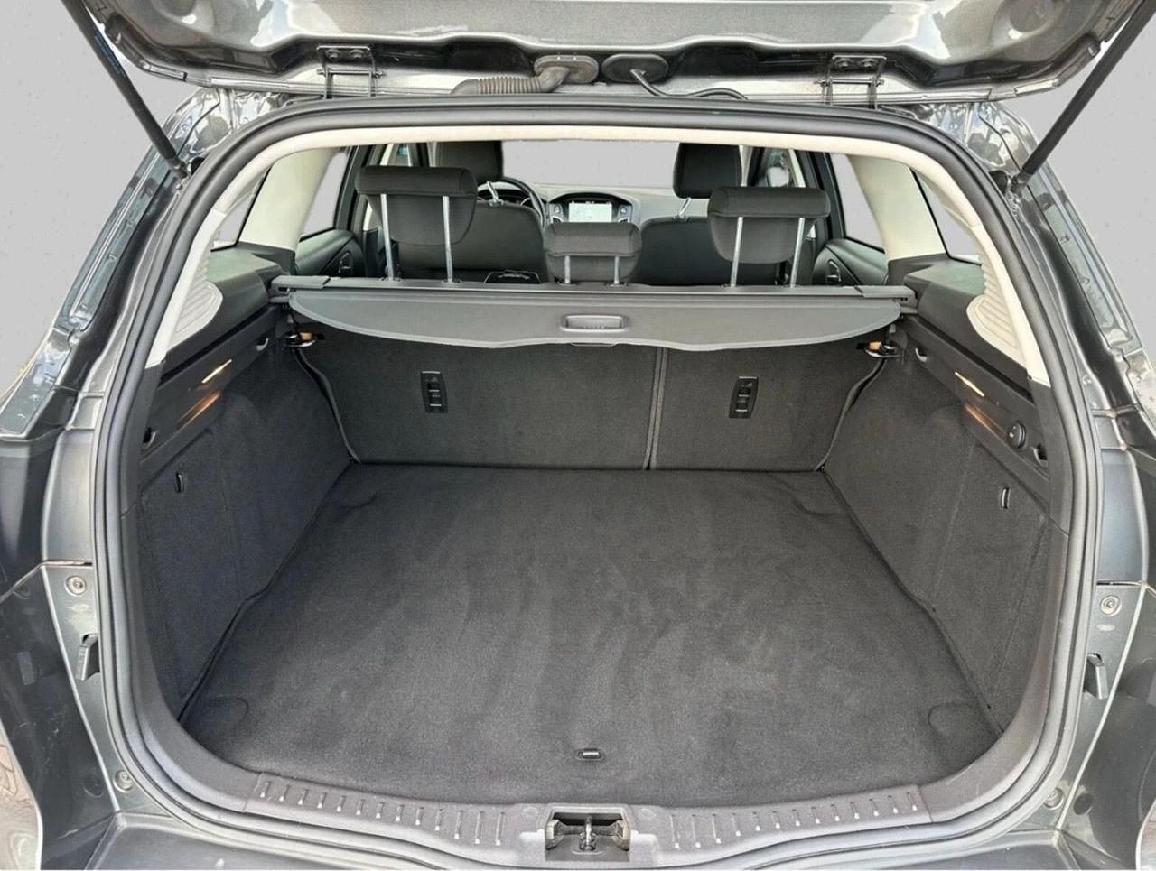 Ford Focus SW 1.5TDCI 120CV Euro6 Navi App connect