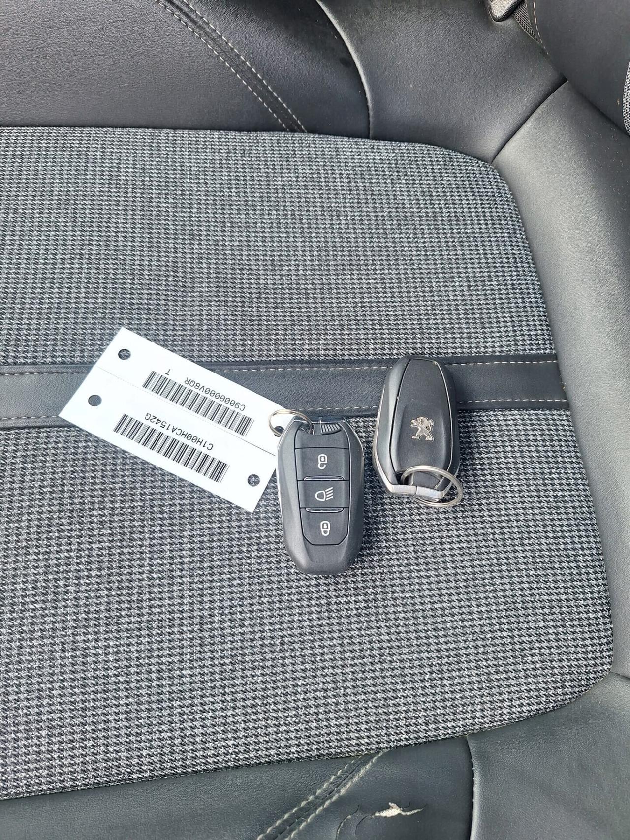 Peugeot 3008 BlueHDi 130 S&S EAT8 Allure