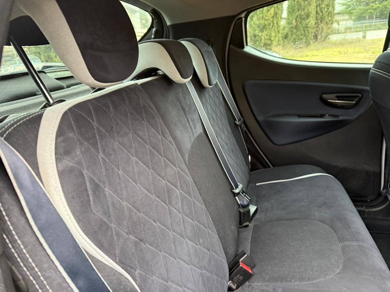 Ypsilon 1.3 MJT 16V 95 CV 5 porte S&S Platinum