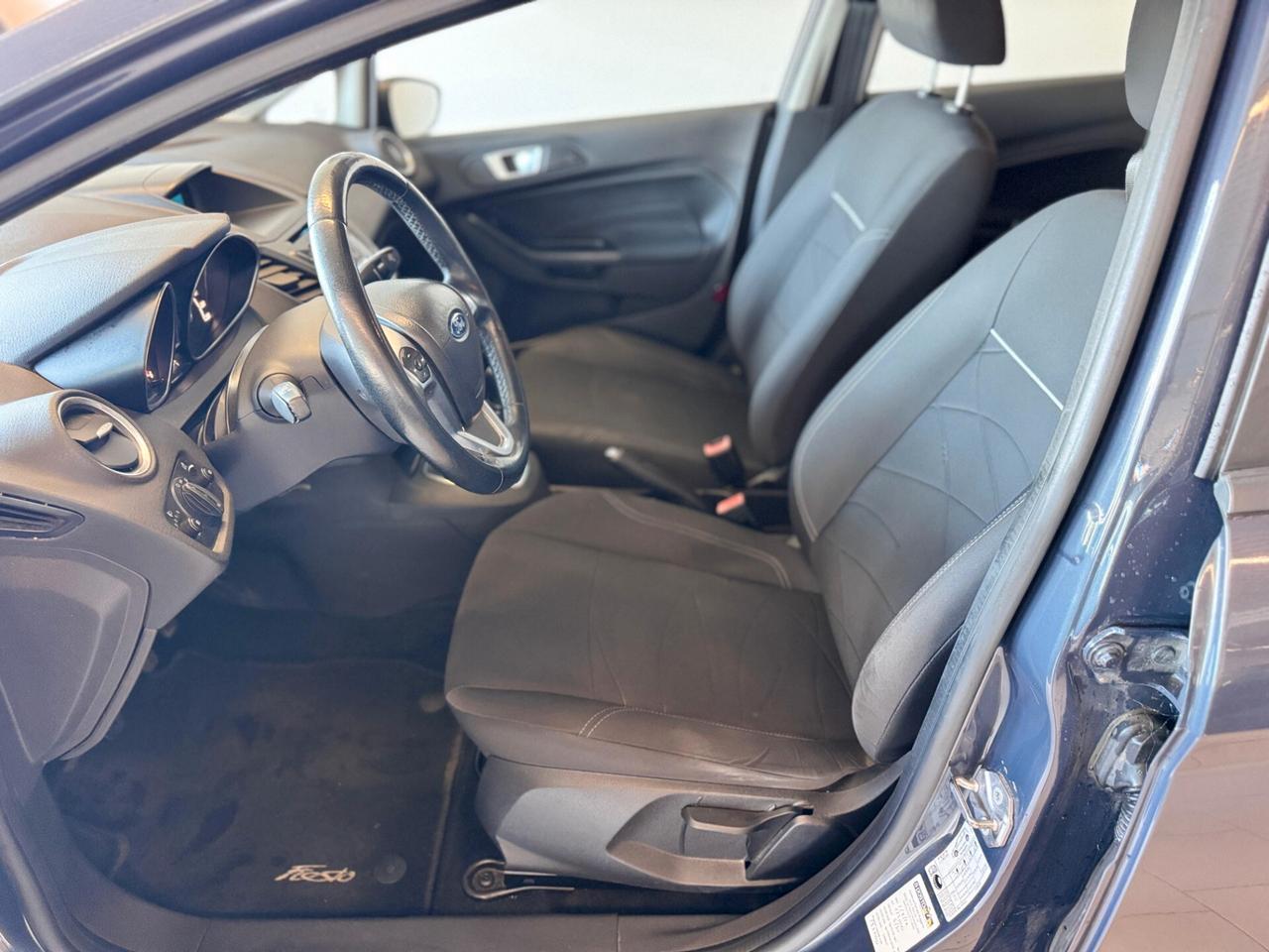 Ford Fiesta 1.5 TDCi 75CV 5 porte Titanium
