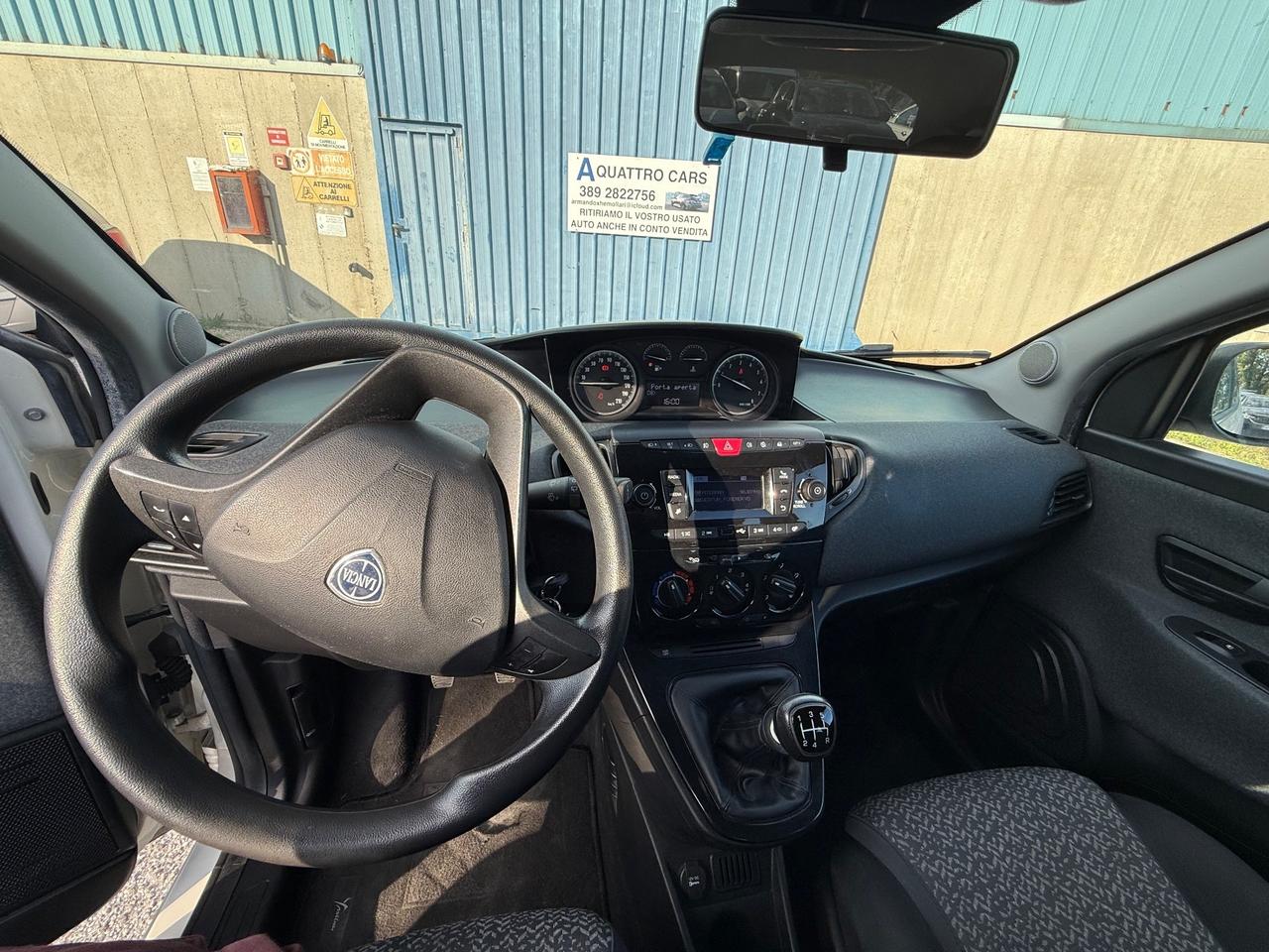 Lancia Ypsilon 1.2 69 CV 5 porte S&S Platinum
