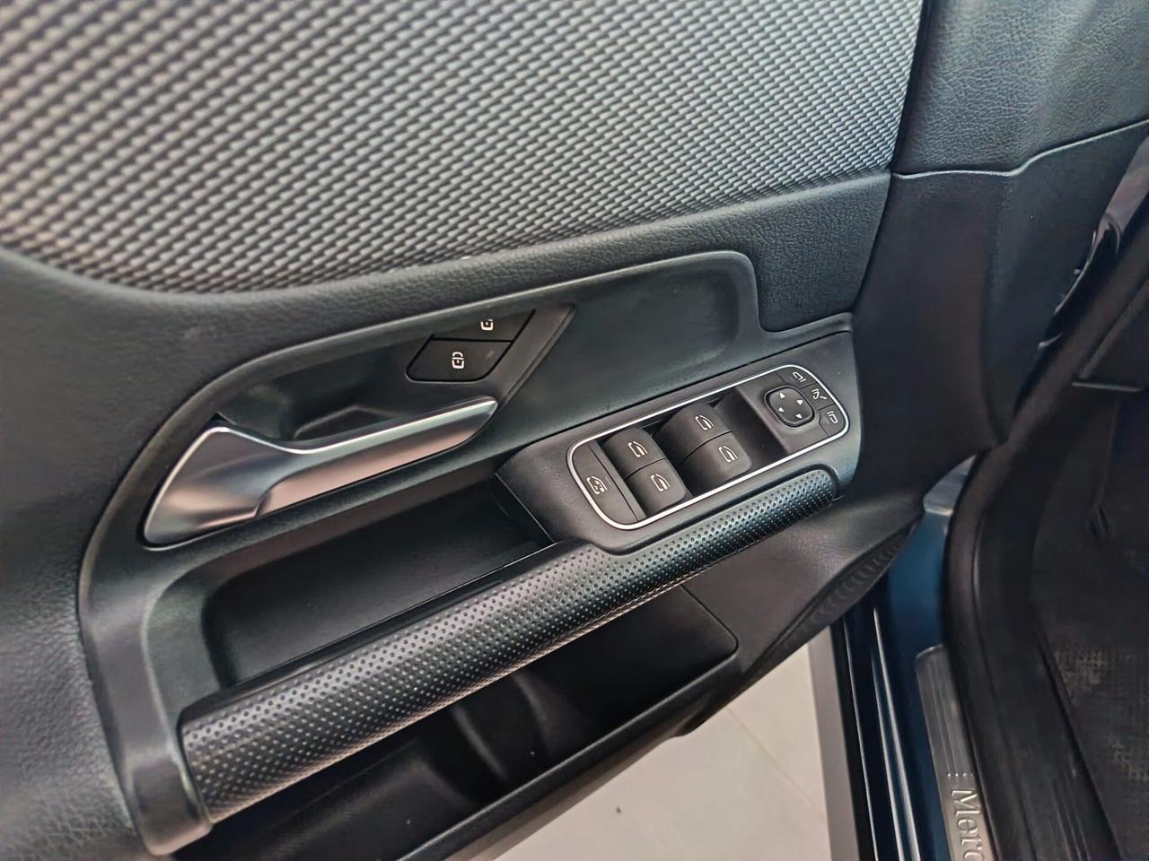 Mercedes-benz GLA 200 d Automatic Business