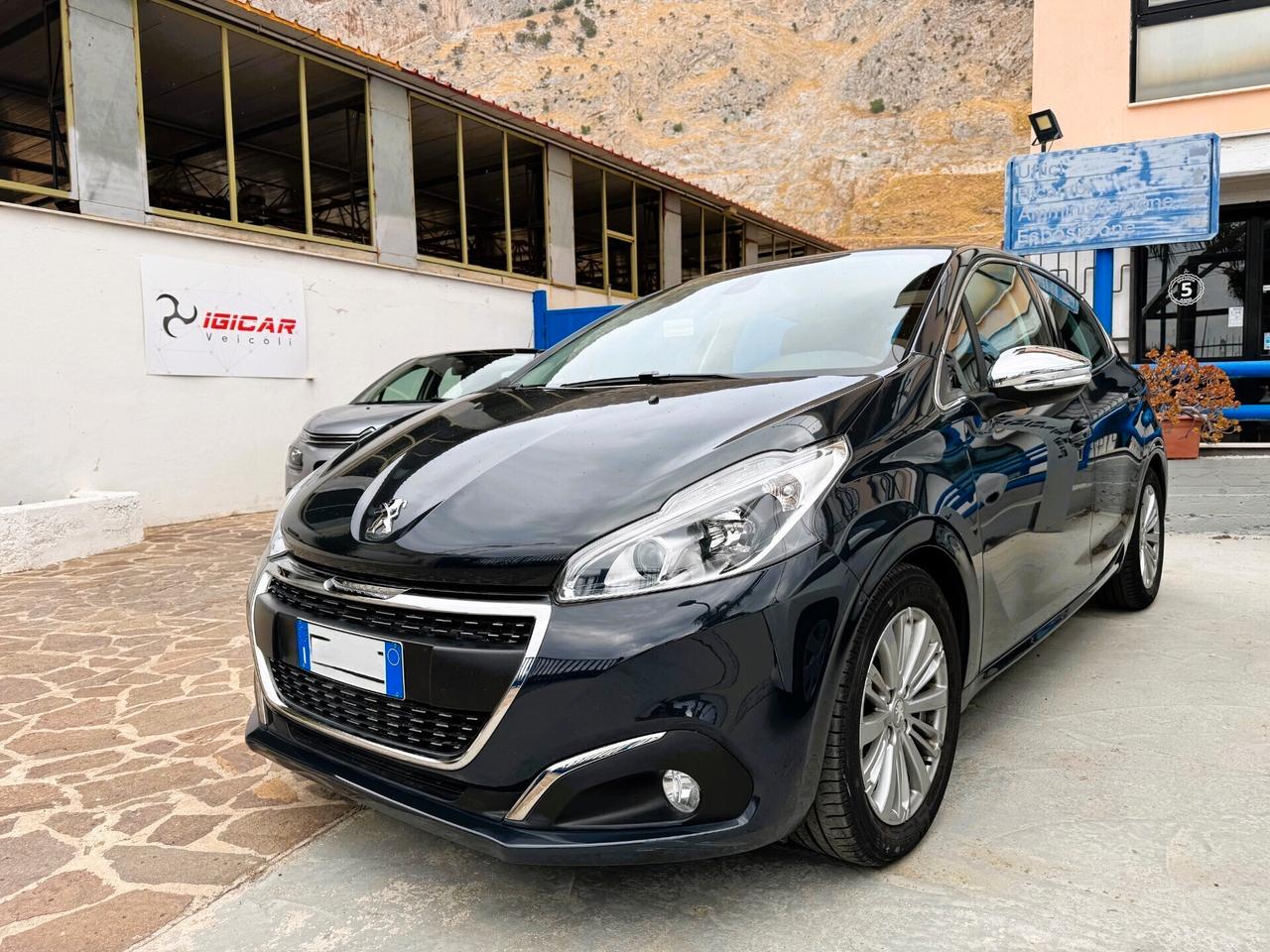 Peugeot 208 BlueHDi 75 5 porte Allure