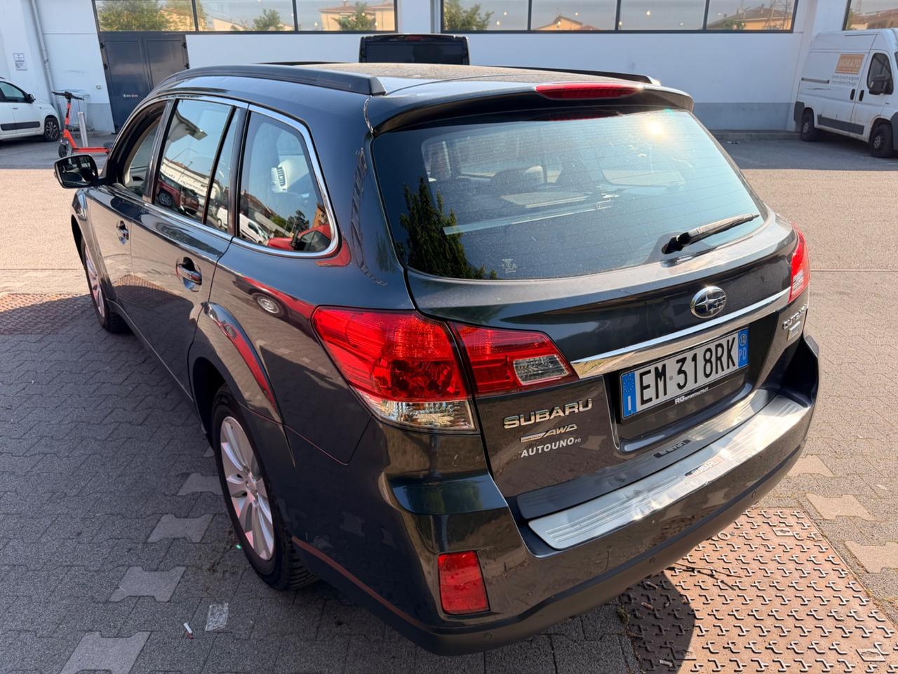 Subaru OUTBACK 2.0D 150cv 4x4 pelle tetto per EXPORT