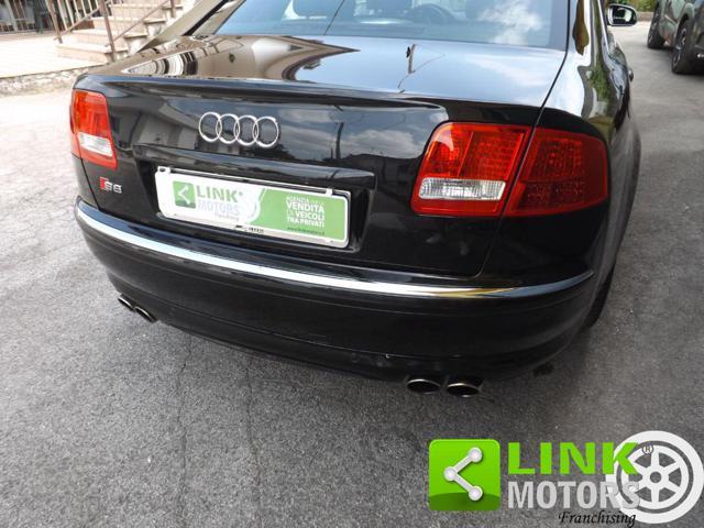 AUDI S8 5.2 V10 quattro tiptronic